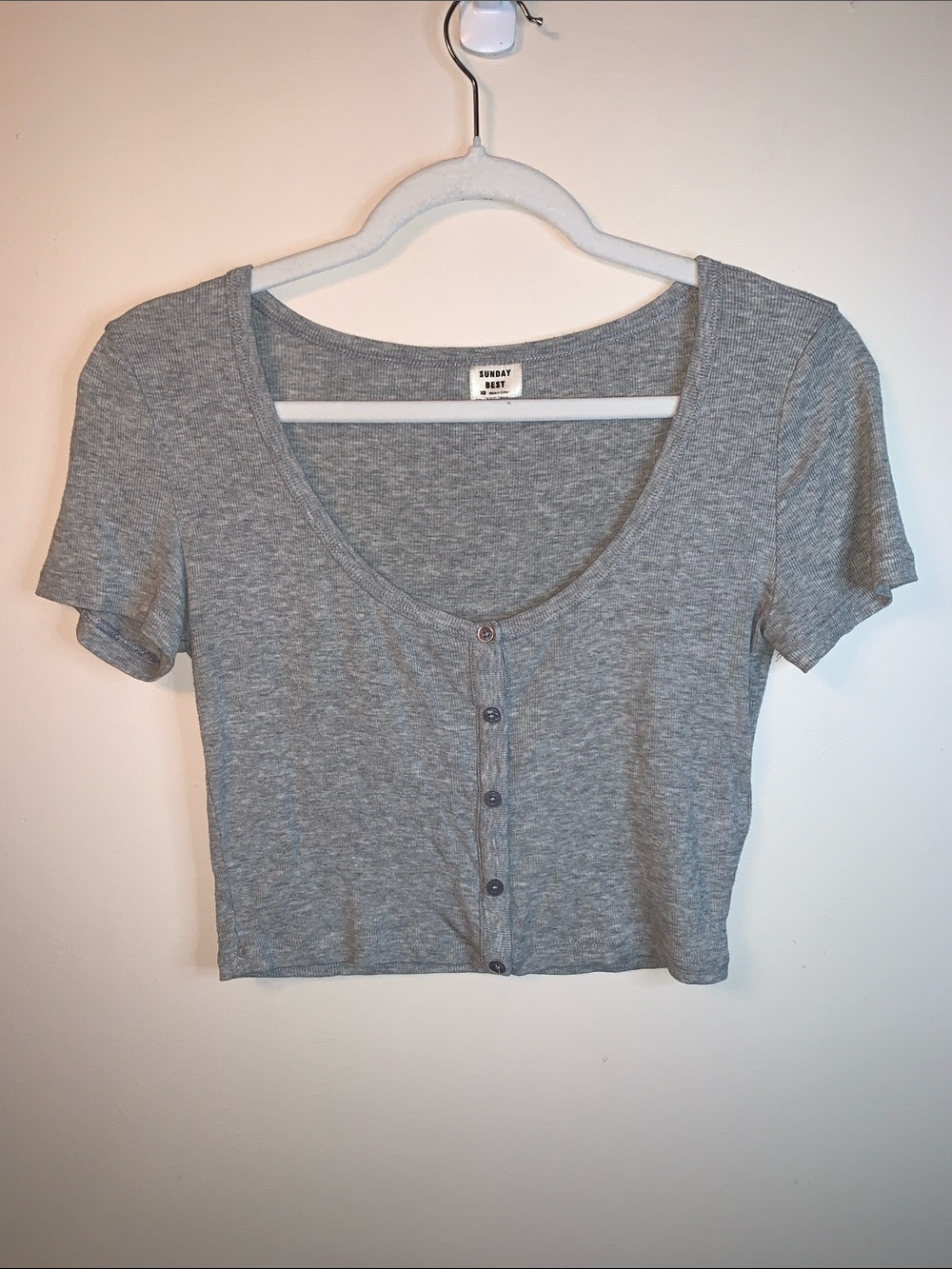 Aritzia Sunday best grey cropped shirt XS
